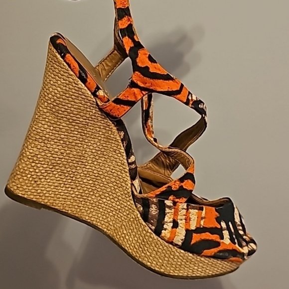 SHIEKH Abstract Print Open Toe Platform Sandal (Handywoman Special!!!) - Picture 4 of 6